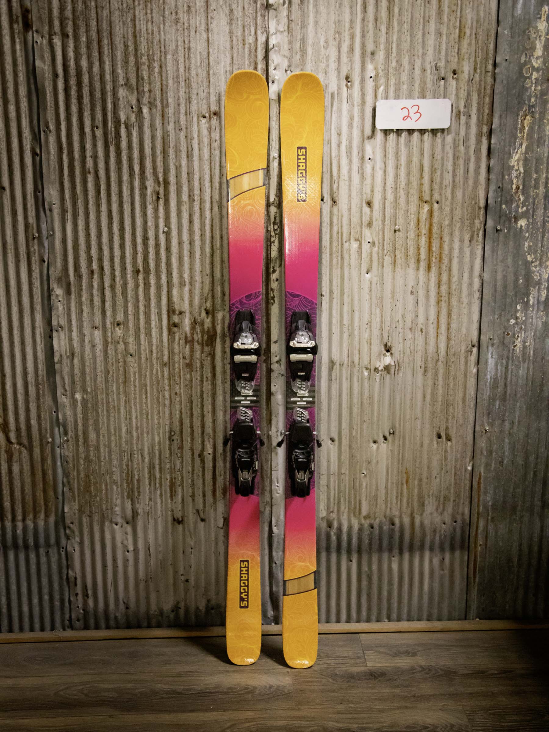 2025 Demo Sale: Medora 85