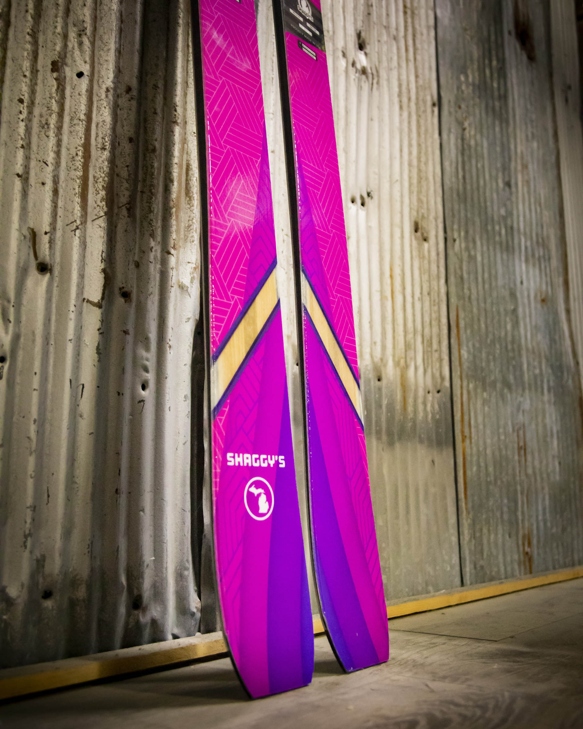 Belle 90 - Pink Geometric - 168 cm (Pre-Built)