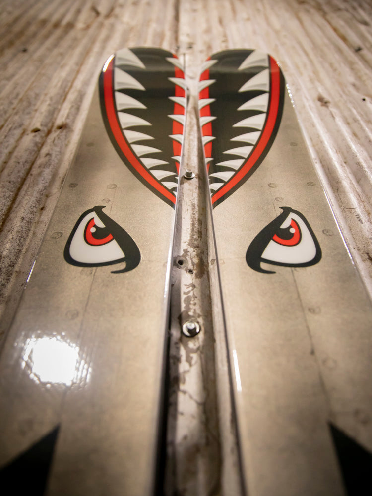 Ahmeek 95 - 174 cm (Pre-Built) Metallic Bomber