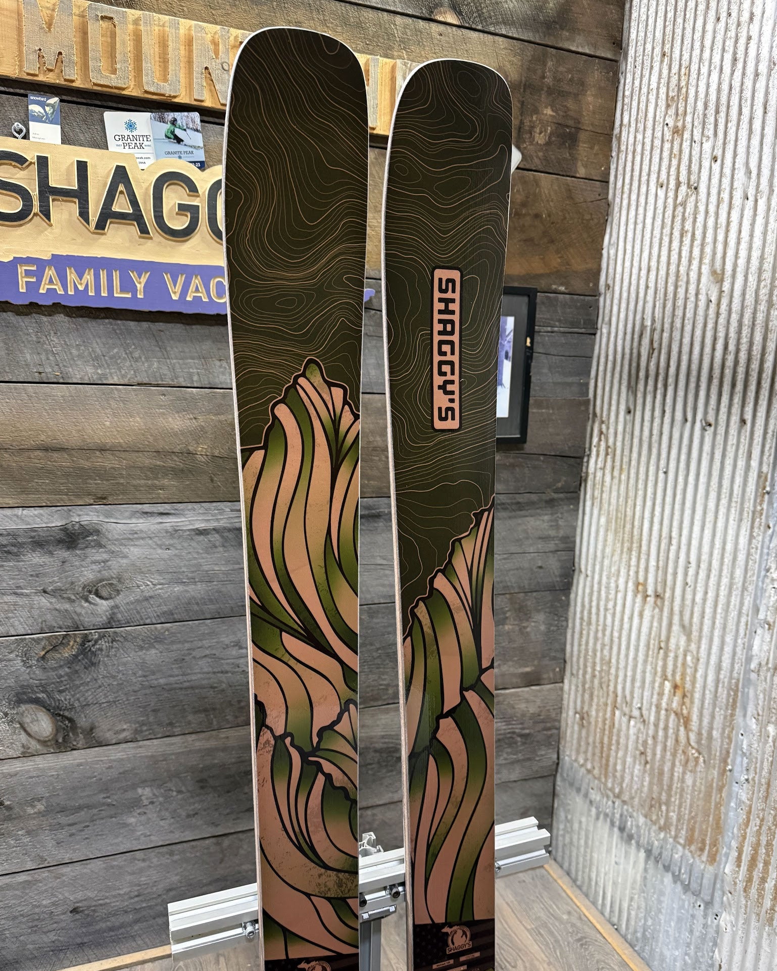 Mohawk 106 - 174 cm (Pre-Built) Copper Mountains