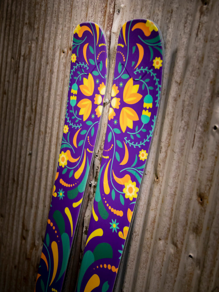Mohawk 98 - 162 cm (Pre-Built Custom) Folk Art