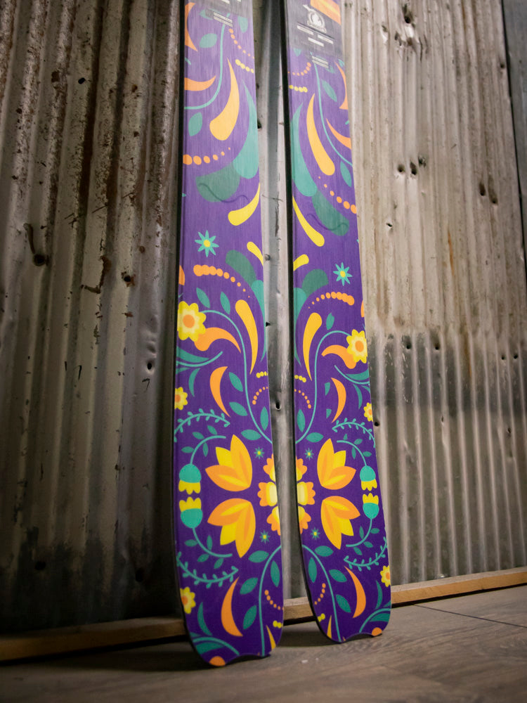 Mohawk 98 - 162 cm (Pre-Built Custom) Folk Art