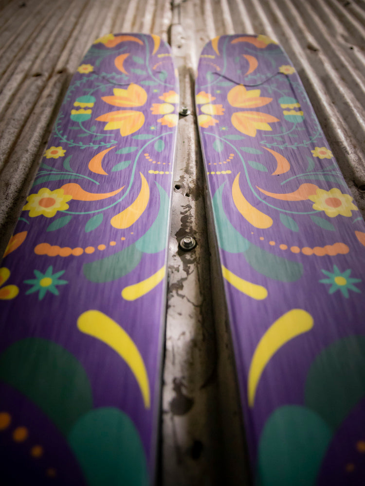 Mohawk 98 - 162 cm (Pre-Built Custom) Folk Art