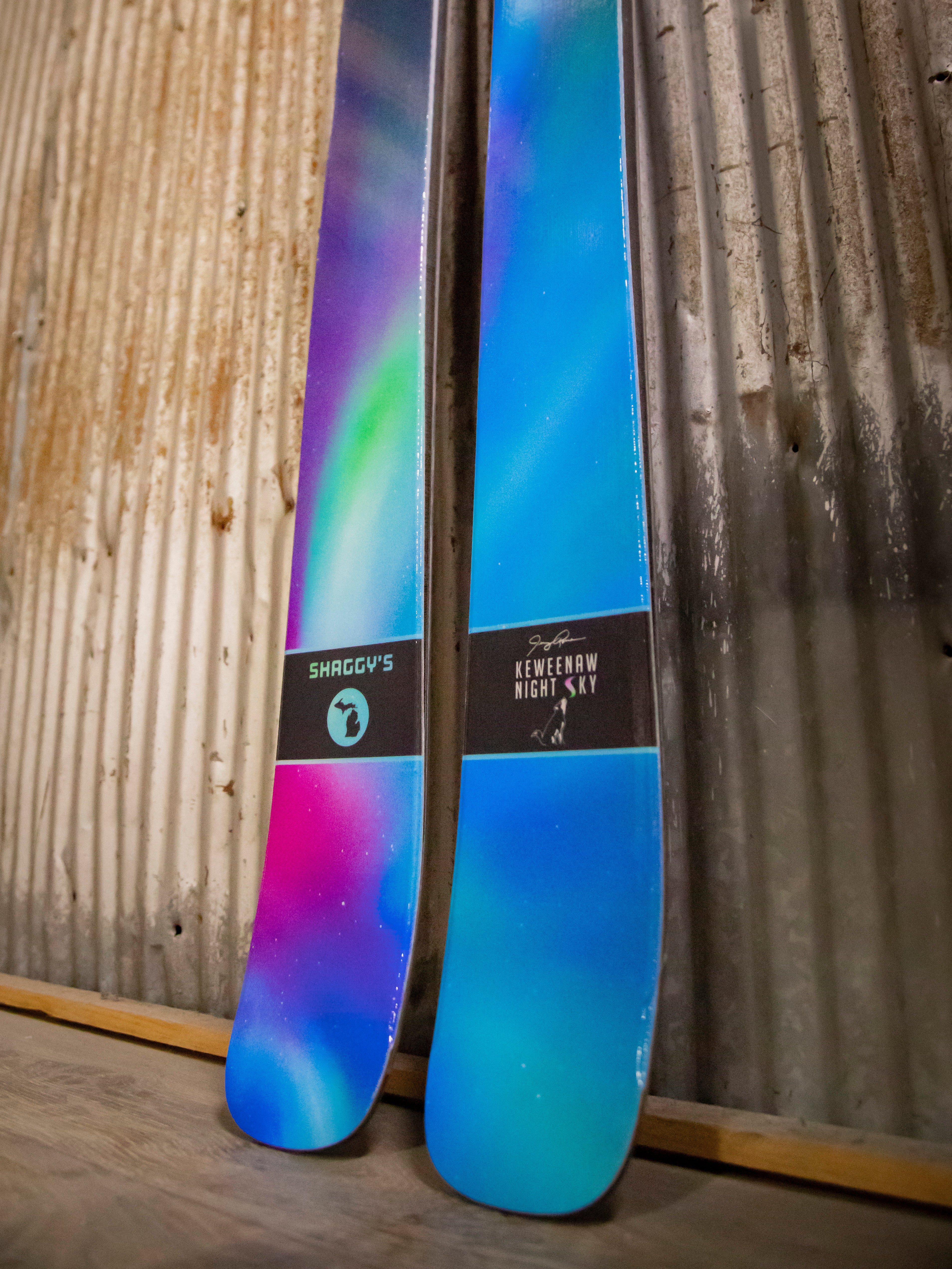 Limited Edition Northern Lights V4 Skis
