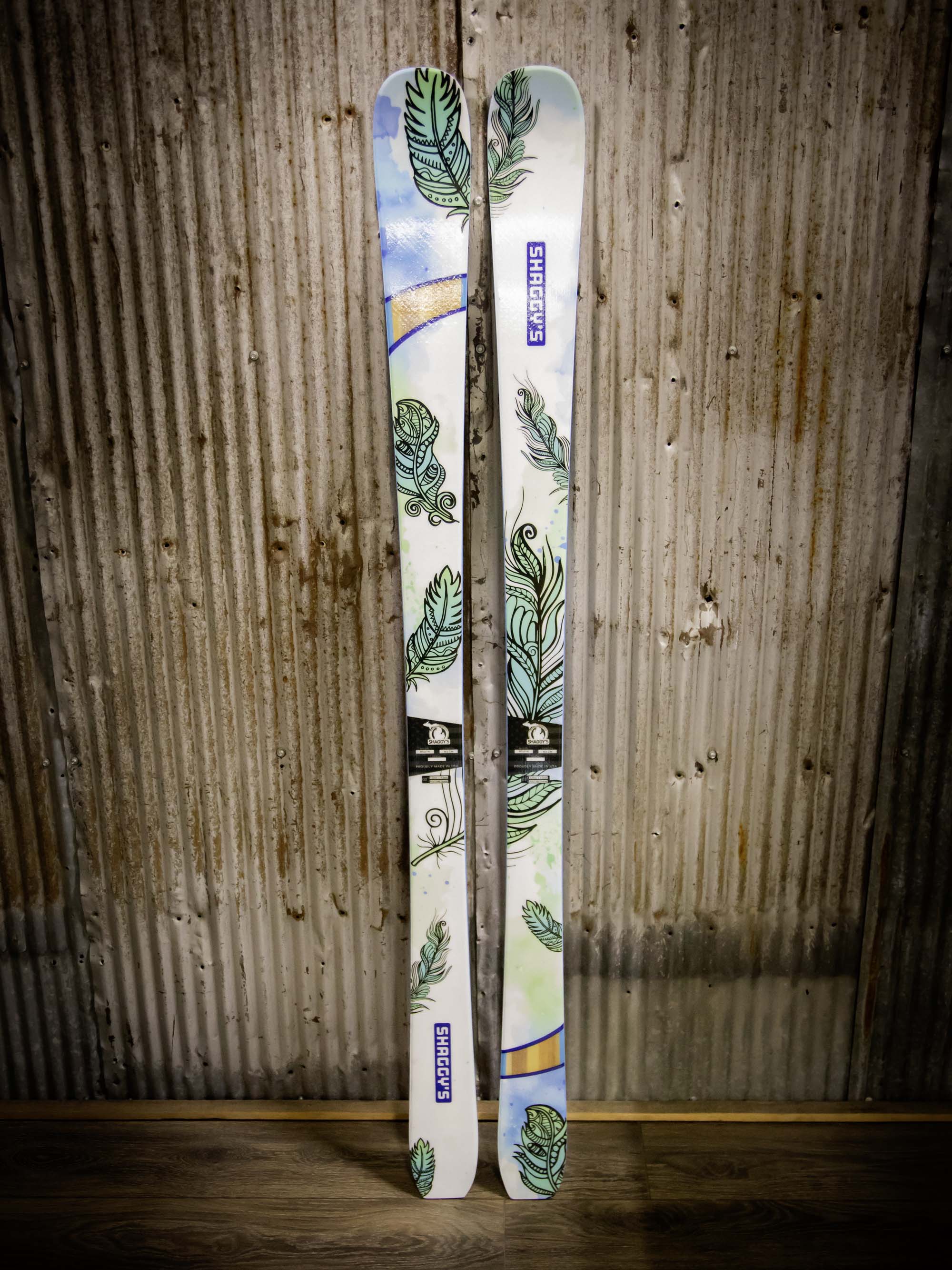 Belle 80 - Blue Feathers