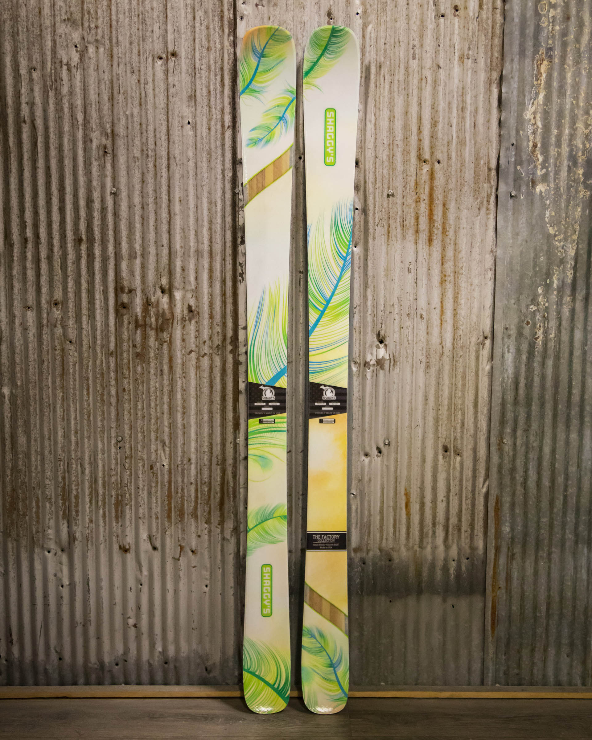 Medora 95 - Green Feathers