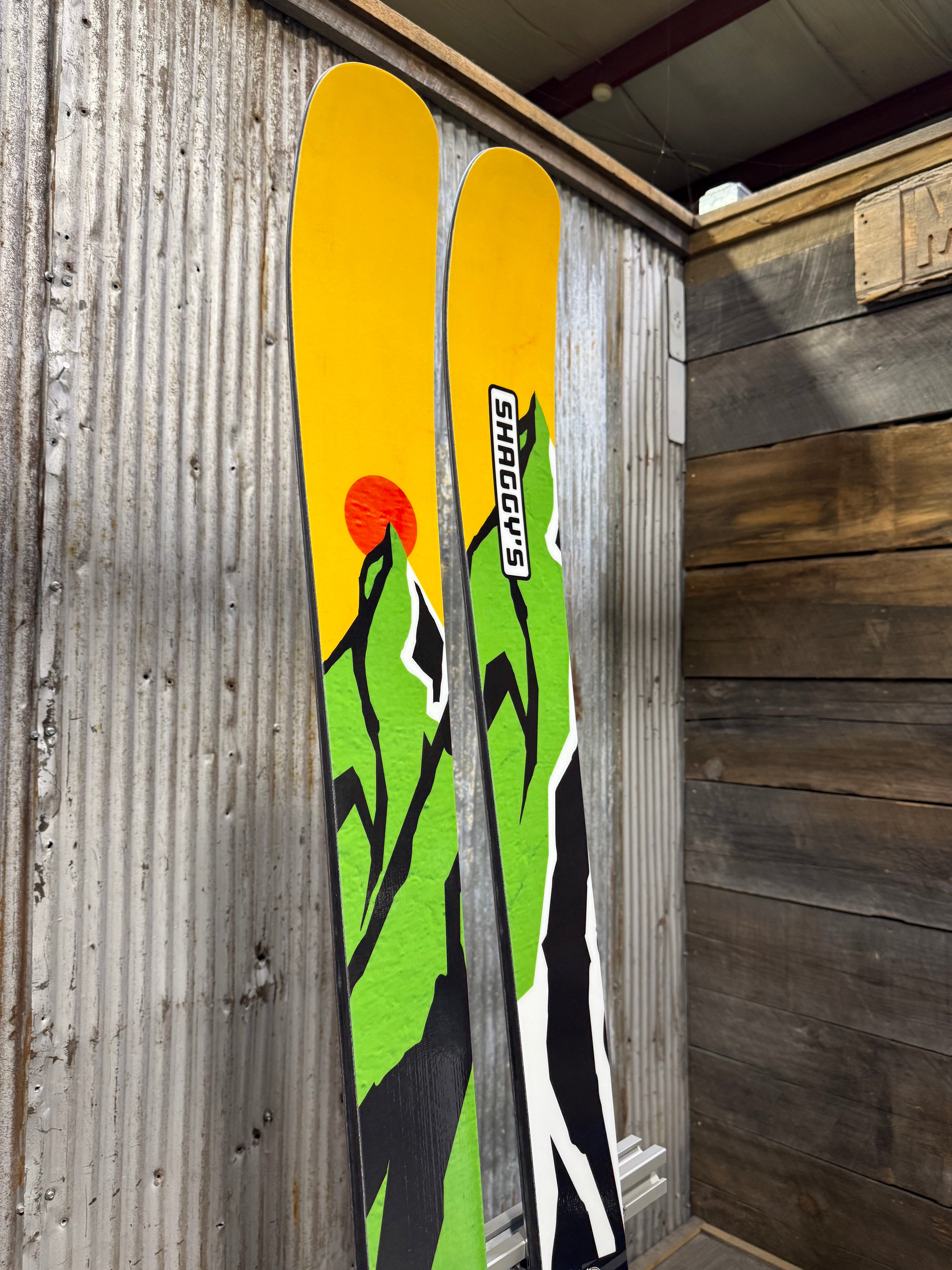 Mohawk 106 - 180 cm (Pre-Built) Yellow/Green Mtns