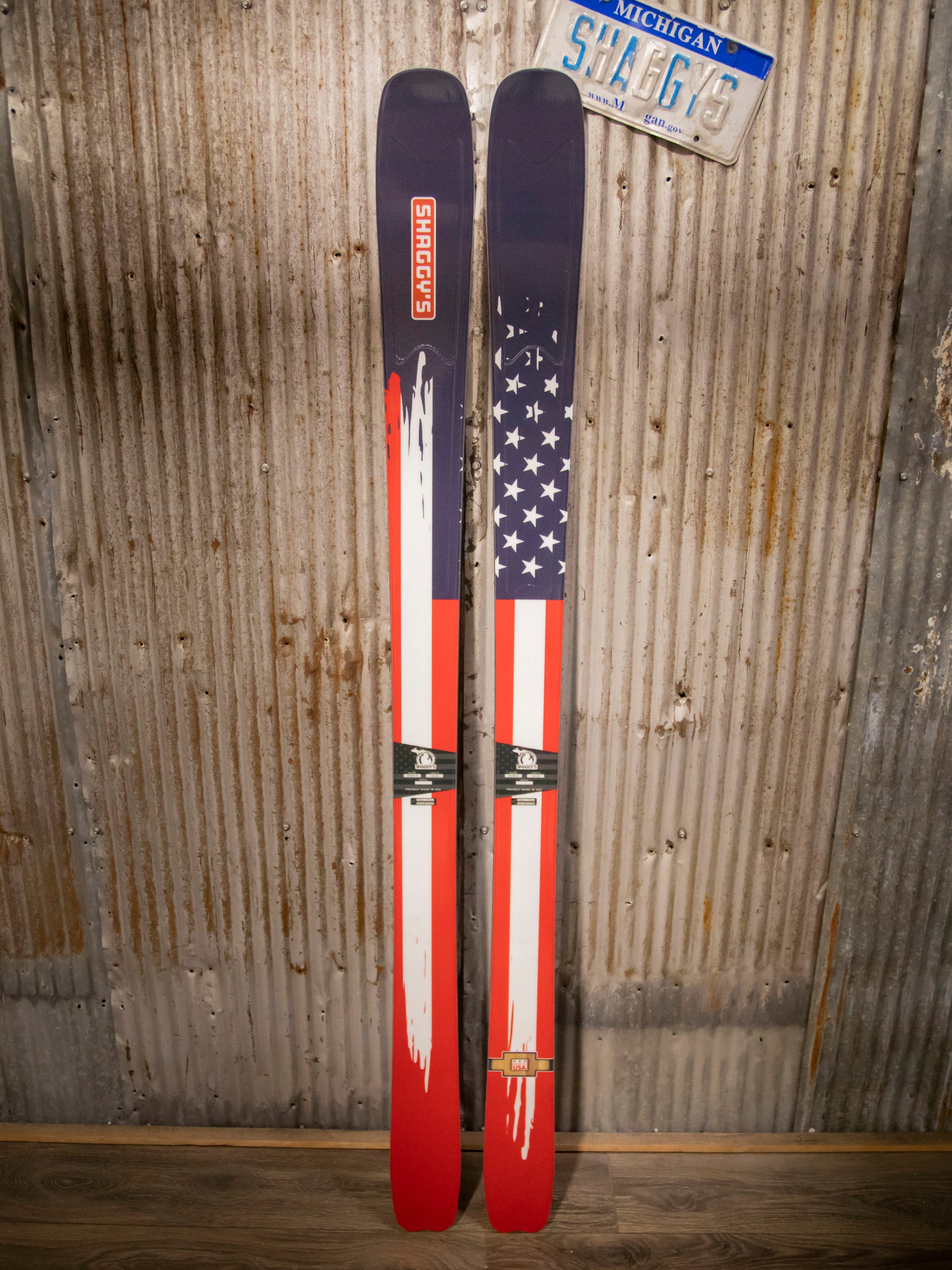 Mohawk 98 - 180 cm (Pre-Built) American Flag