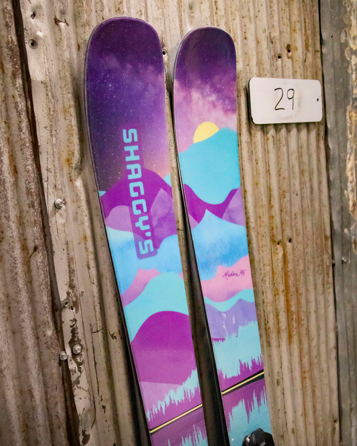 2023 Demo Sale: Medora 95