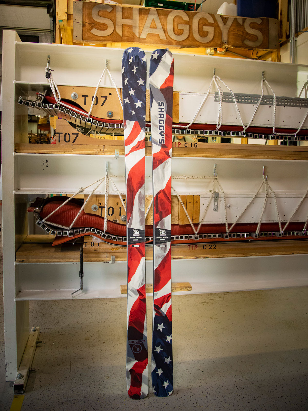 Limited Edition America! Skis